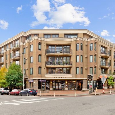 10047 Main Street, Bellevue, WA 98004