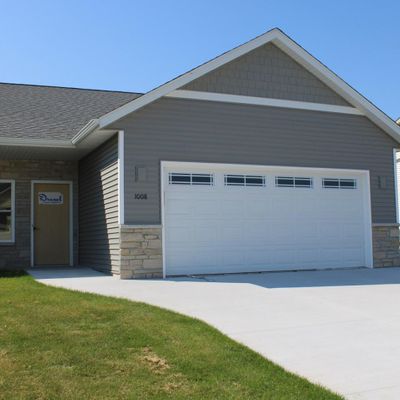 1008 Covington Dr, Unit 2, Sheboygan Falls, WI 53085