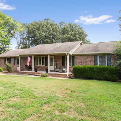 101 Kaywood Ave, Tullahoma, TN 37388