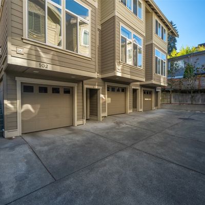 102 W Florentia Street, Seattle, WA 98119