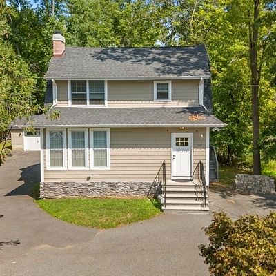 102 W Northfield Rd, Livingston, NJ 07039