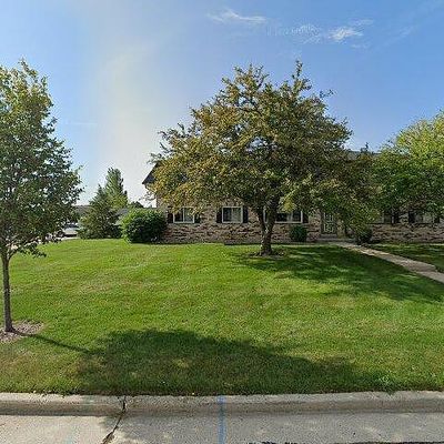 10323 W Whitnall Edge Dr, Unit 104, Franklin, WI 53132