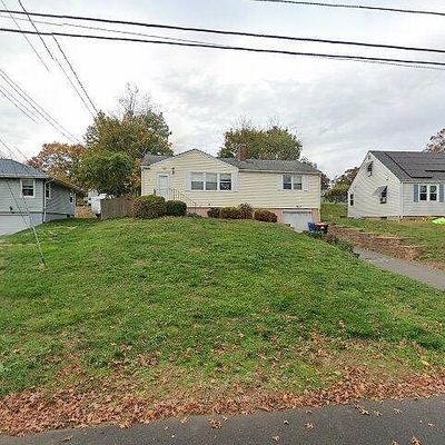 97 Avery Ave, Meriden, CT 06450