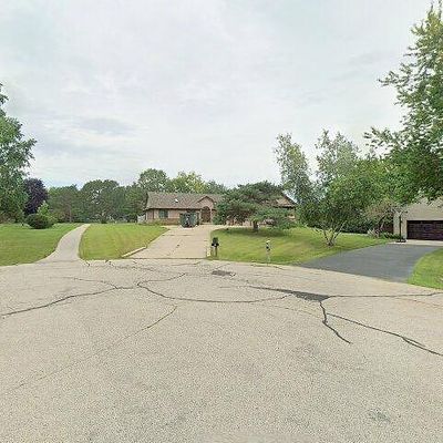 N57 W35648 Misty Ter, Oconomowoc, WI 53066