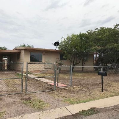 110 E Navajo St, Huachuca City, AZ 85616