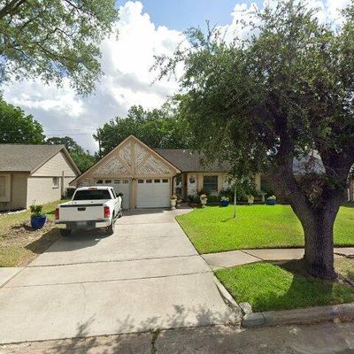 11023 Sageview Dr, Houston, TX 77089