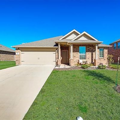 111 Morning Star Ln, Waxahachie, TX 75165