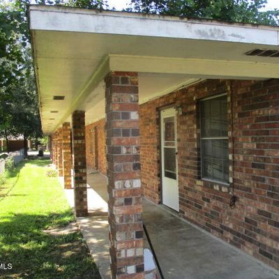 111 S Stagg St, Ville Platte, LA 70586