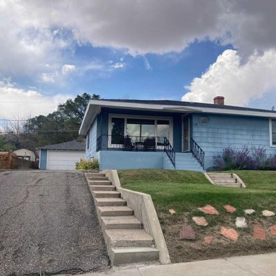 1110 12 Th St, Rawlins, WY 82301