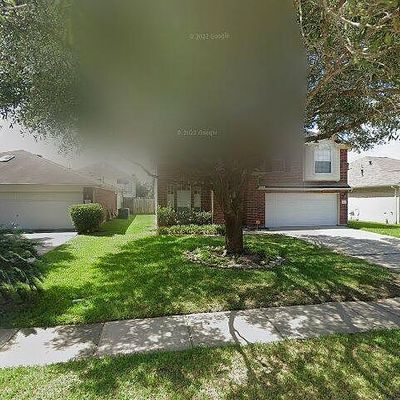 1111 Hunter Green Ln, Fresno, TX 77545