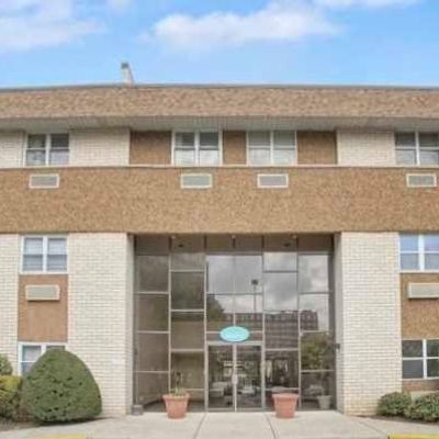 1111 River Road #E15, Edgewater, NJ 07020