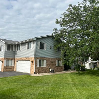 1117 N Sunnyslope Dr, Unit 204, Mount Pleasant, WI 53406