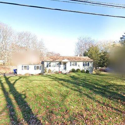 1120 Wintergreen Ave, Hamden, CT 06514