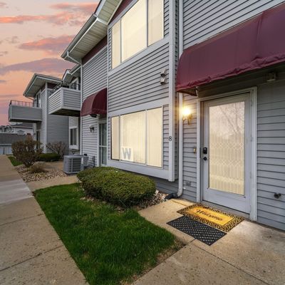 1121 S Sunnyslope Dr, Unit 8 U, Mount Pleasant, WI 53406