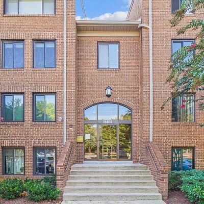 11405 Commonwealth Dr #201, Rockville, MD 20852