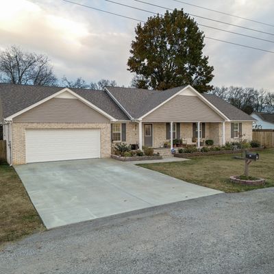 115 Lookout Ln, Pulaski, TN 38478