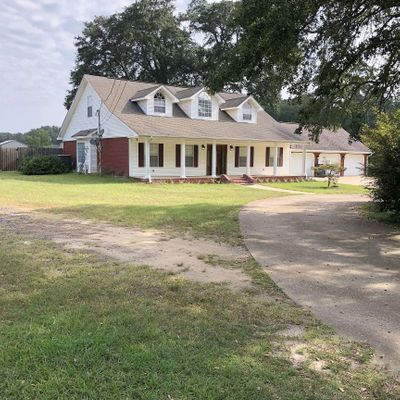 1155 E Avenue L, Silsbee, TX 77656