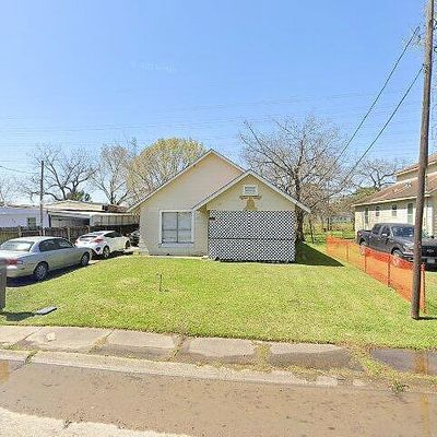 116 N Blackwell St, Pasadena, TX 77506