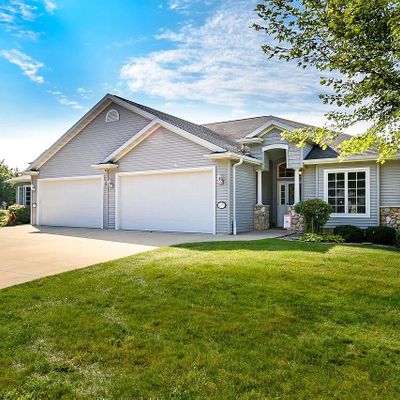 119 Regent Pl, Neenah, WI 54956