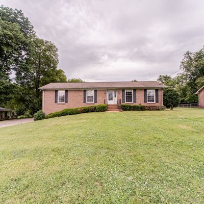 104 Ridge Ct S, Hendersonville, TN 37075