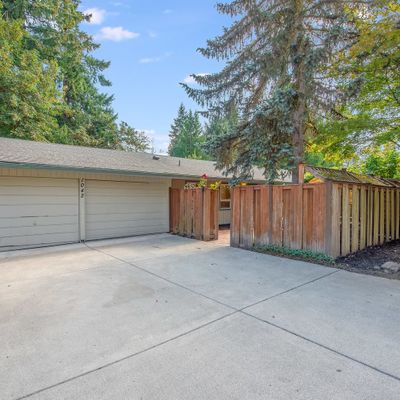 1042 168 Th Ave Se, Bellevue, WA 98008