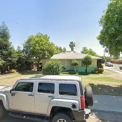 1047 W Vassar Ave, Fresno, CA 93705