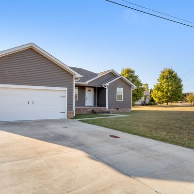 105 Steeplechase Dr, Smithville, TN 37166