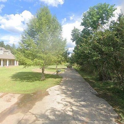 10520 Clearwater Trl, Collinsville, MS 39325