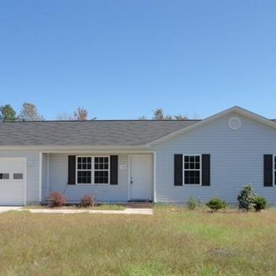 106 Burrell Ln, Richlands, NC 28574