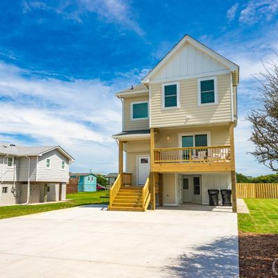 107 Sanderlin Street, Kitty Hawk, NC 27949