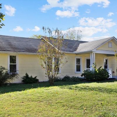 108 Charlton St, White Bluff, TN 37187