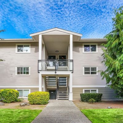 10822 E Riverside Drive, Bothell, WA 98011