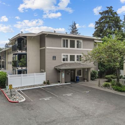 12631 Ne 9th Place, Bellevue, WA 98005