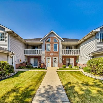 1276 Village Centre Dr, Unit 6, Kenosha, WI 53144