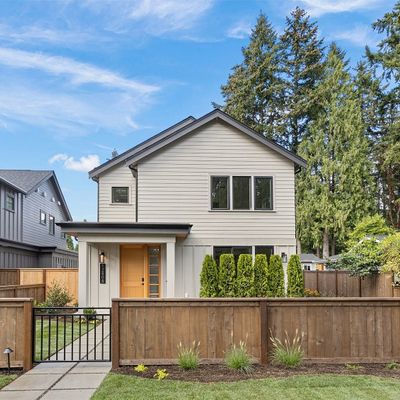 12808 Ne 73rd Street, Kirkland, WA 98033