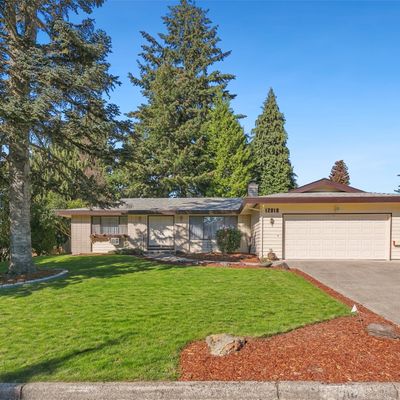 12818 Se 67 Th St, Bellevue, WA 98006