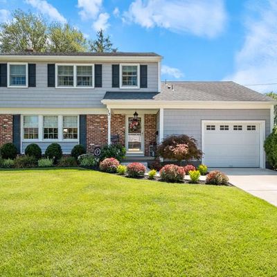 13 Champlain Rd, Marlton, NJ 08053