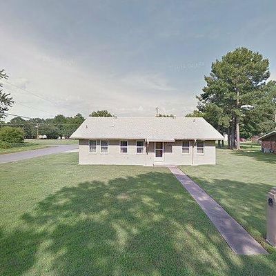 1305 S Henderson St, Stuttgart, AR 72160