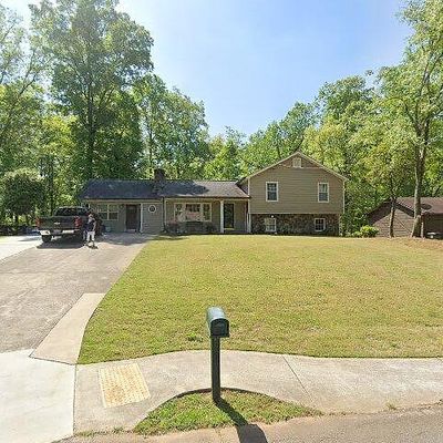 1307 Shirley Dr, Sugar Hill, GA 30518