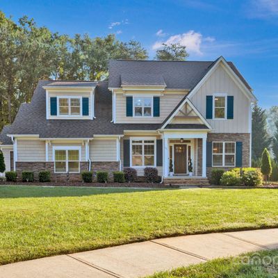 131 Lakeshore Hills Dr, Mooresville, NC 28117