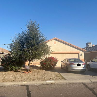 1316 E Vernoa St, San Tan Valley, AZ 85140