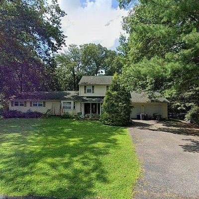 132 Dogwood Dr, Oakland, NJ 07436