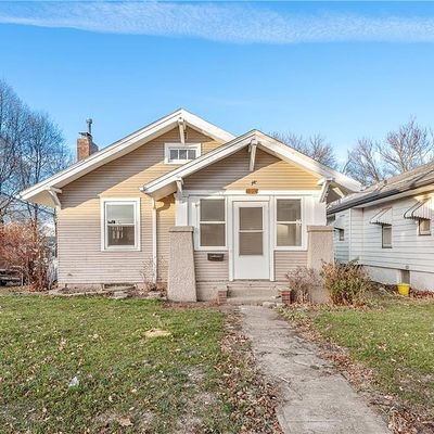 132 E Douglas Ave, Des Moines, IA 50313