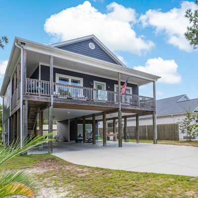 134 Ne 12 Th St, Oak Island, NC 28465