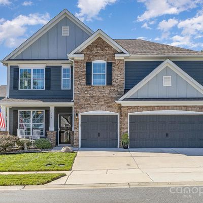 135 Tomahawk Dr, Mooresville, NC 28117