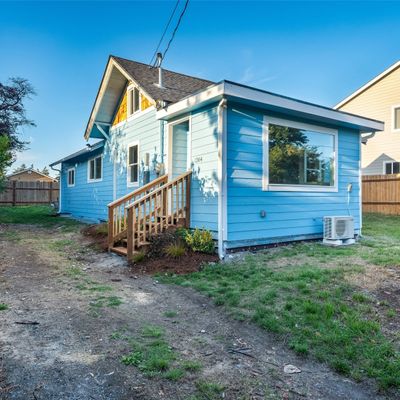 1364 Whidbey Avenue E, Oak Harbor, WA 98277