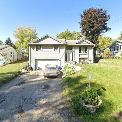 139 Park Ave, Twin Lakes, WI 53181