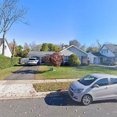 12 Buckingham Dr, Willingboro, NJ 08046