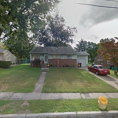 12 Laguna Dr, Magnolia, NJ 08049