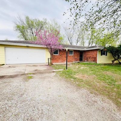 120 S Pinecrest Ave, Strafford, MO 65757